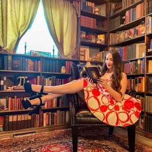 Meet your Posher, Danielle